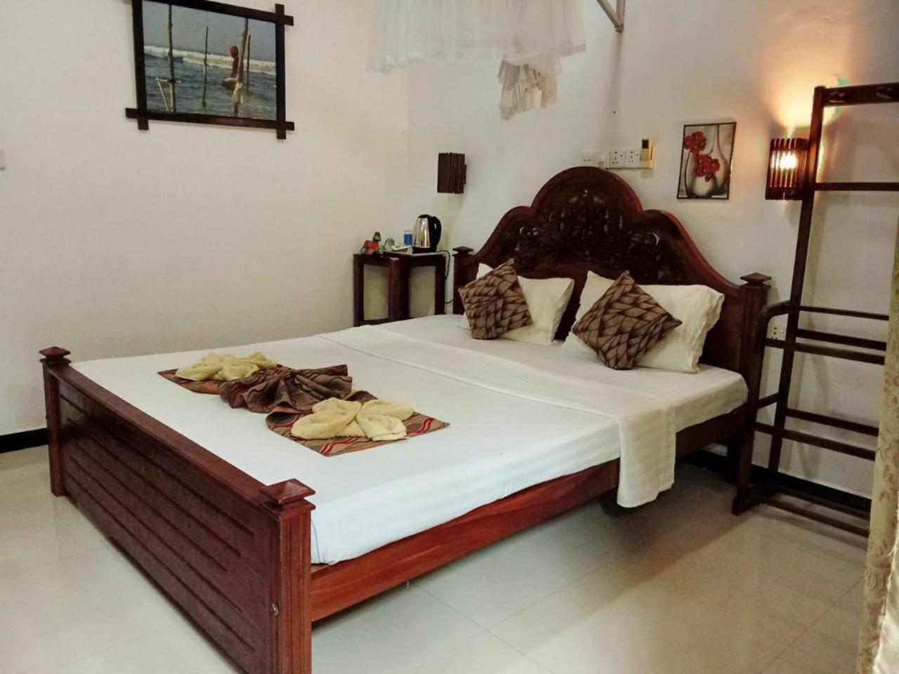 Awon Mirissa Hotel Exterior foto