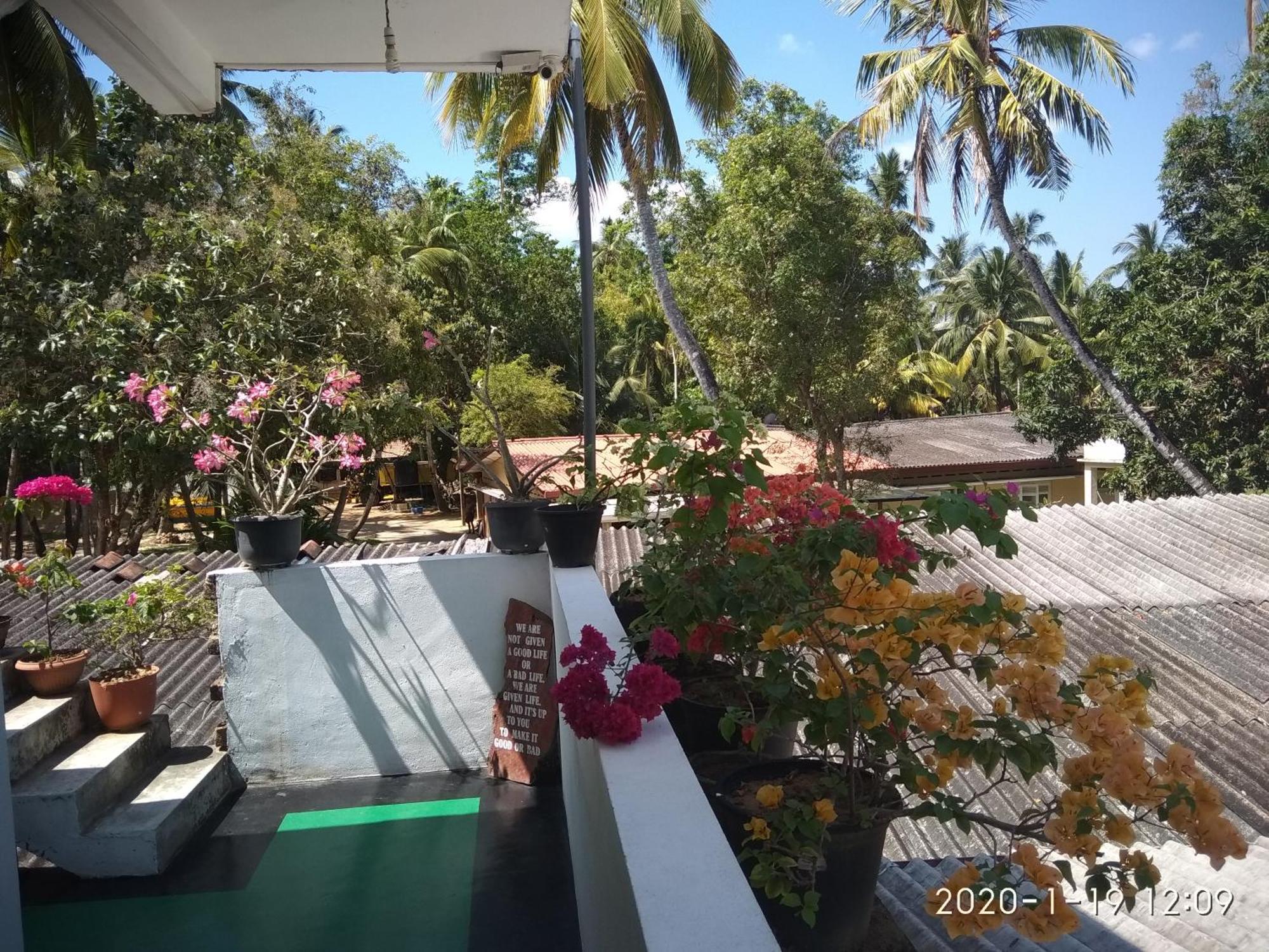 Awon Mirissa Hotel Exterior foto
