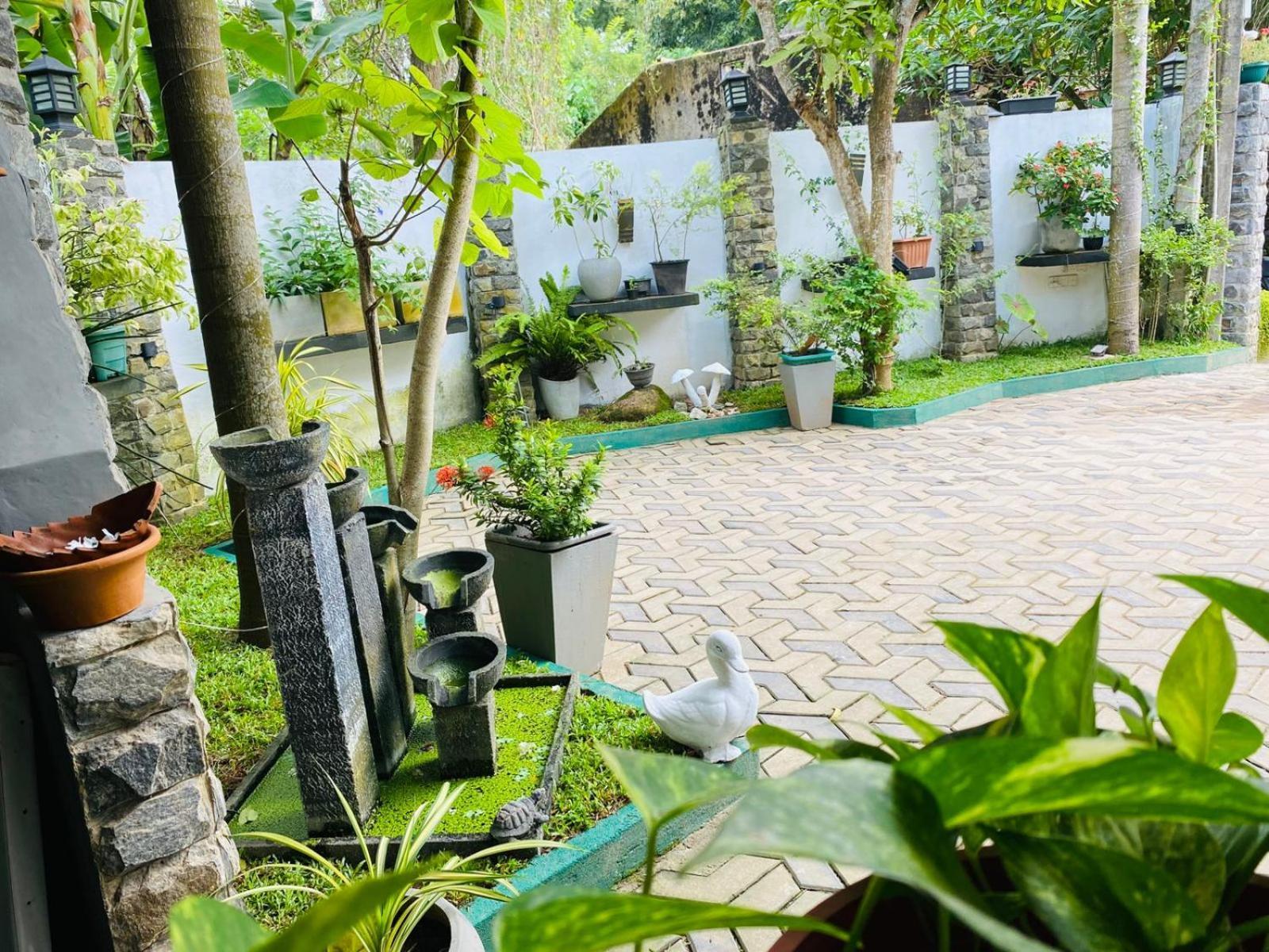 Awon Mirissa Hotel Exterior foto