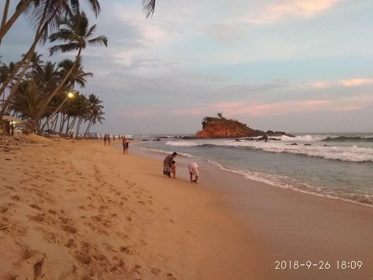 Awon Mirissa Hotel Exterior foto